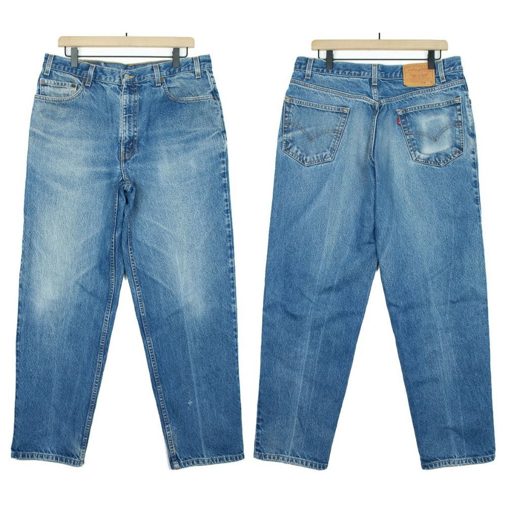 Vintage Levi's 901 Blank Red Tab Relaxed Jeans
